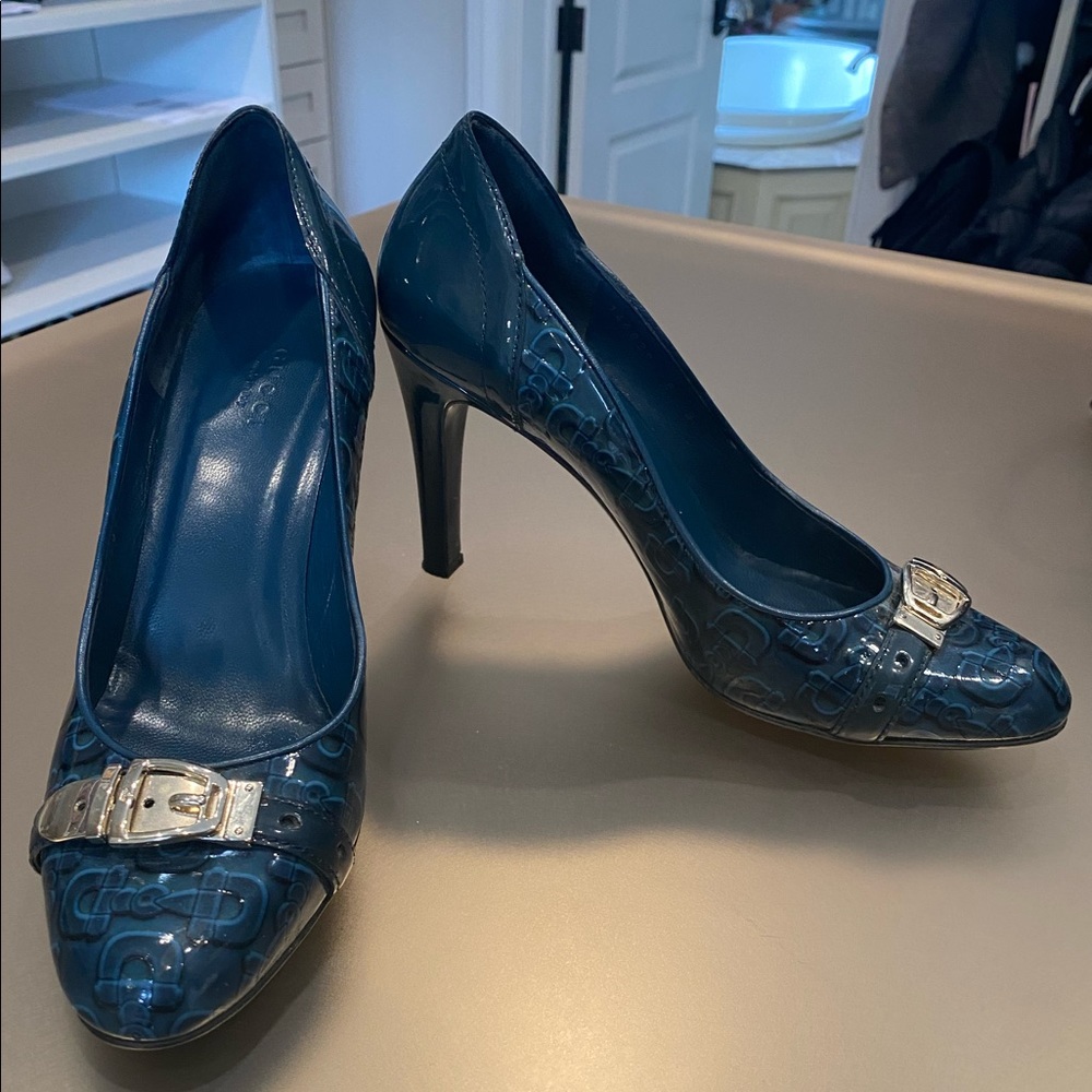 Gucci Patent Leather Logo Buckle Toe Slip On Dress Pumps Shoes Women's 8 B